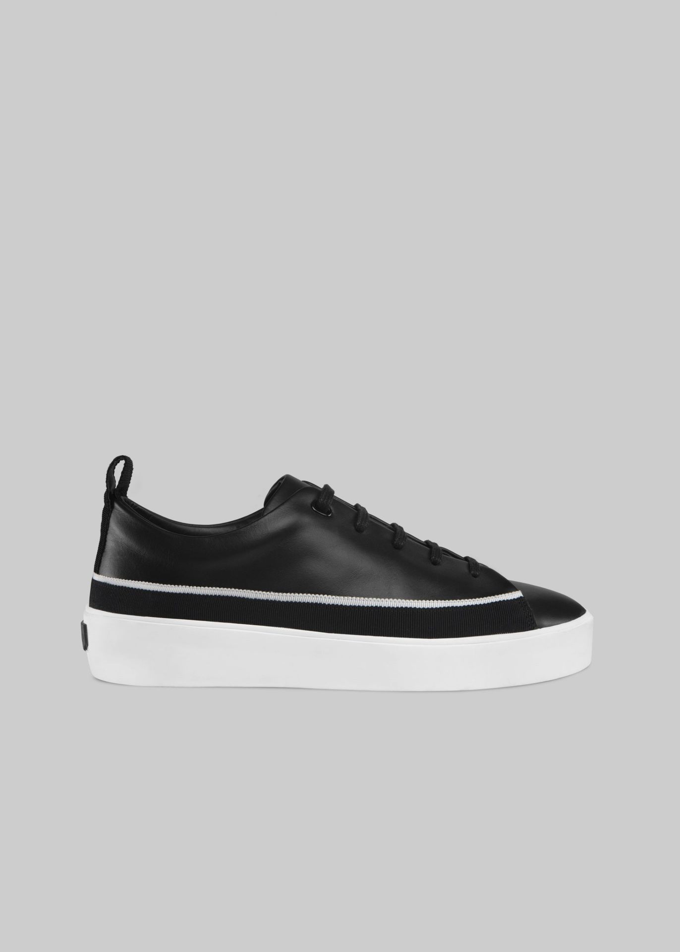 Zapatilla Fina